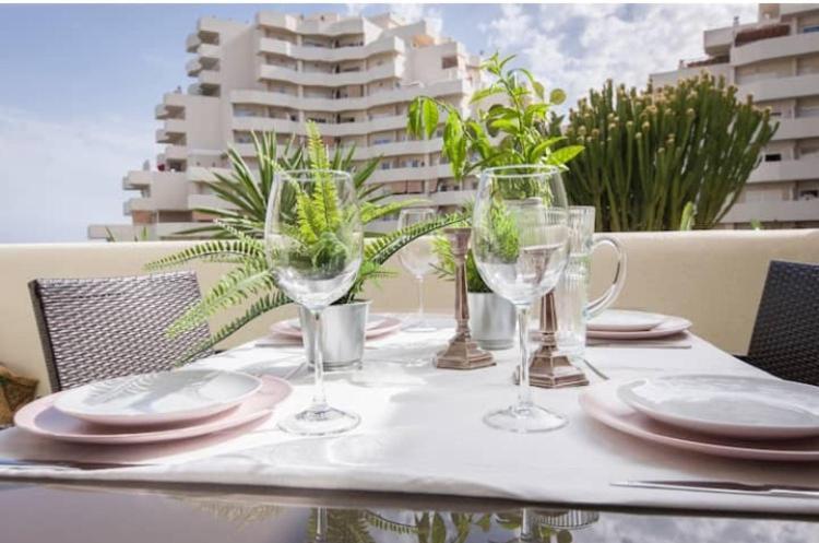Premium Apartment In Benalbeach, Benalmadena Bagian luar foto