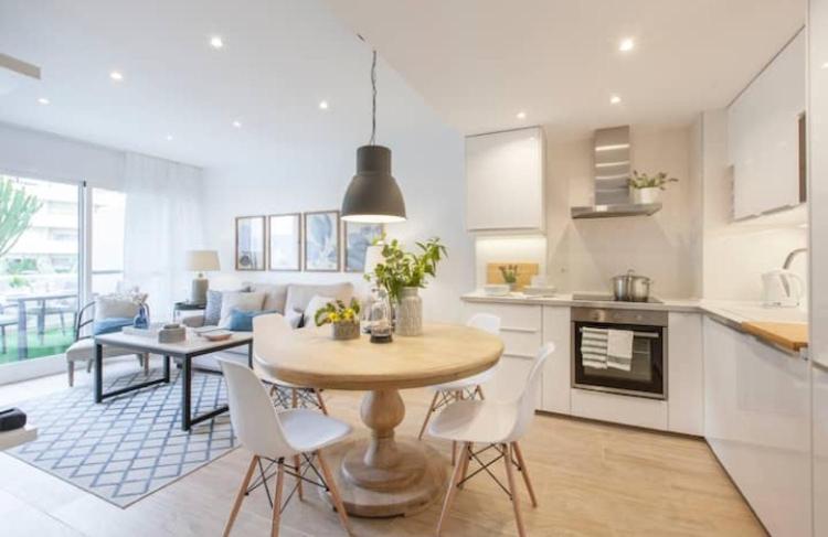 Premium Apartment In Benalbeach, Benalmadena Bagian luar foto